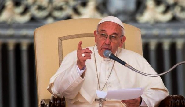 Sì global, quello che Bergoglio non capì del capitalismo