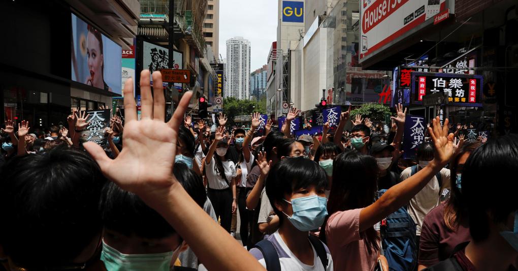 Hong Kong e il gigante cinese