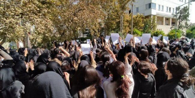 In Iran nel mese di maggio sono stati condannati a morte 146 detenuti