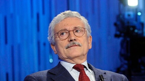 Massimo D’Alema e le conseguenze della palese sfiducia nella democrazia liberale