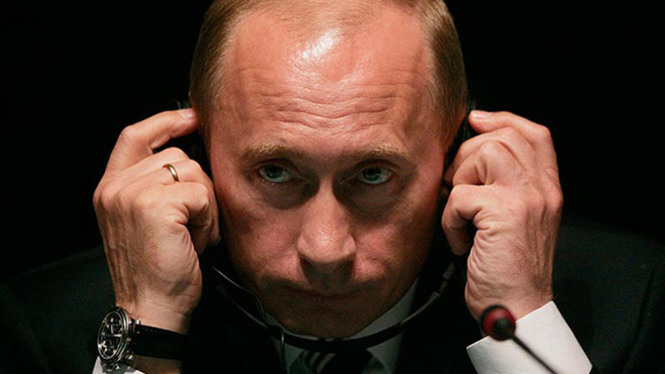 Giù il petrolio, su il deficit: il dissesto dell’economia di guerra russa